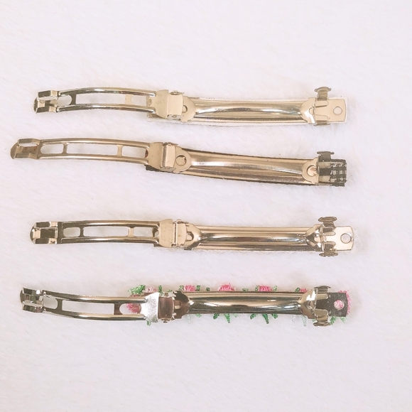 NWT✨Set of 4 Barrettes - Picture 3 of 5
